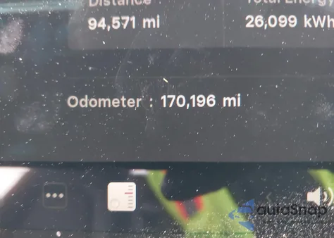 2023 Tesla Model Y Awd/Long Range Dual Motor All-Wheel Drive z USA, uszkodzony, nr VIN 7SAYGDEE8PF842237